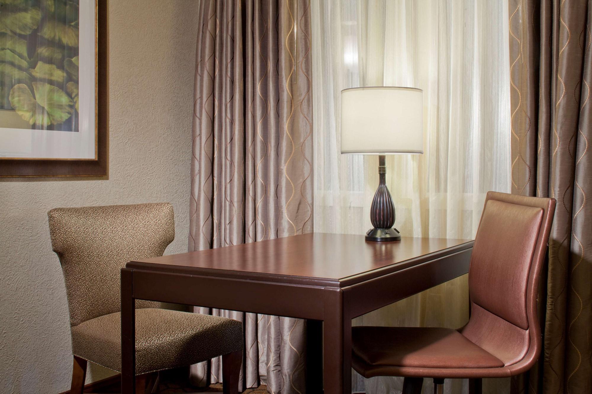 Embassy Suites By Hilton Dallas Near The Galleria Extérieur photo