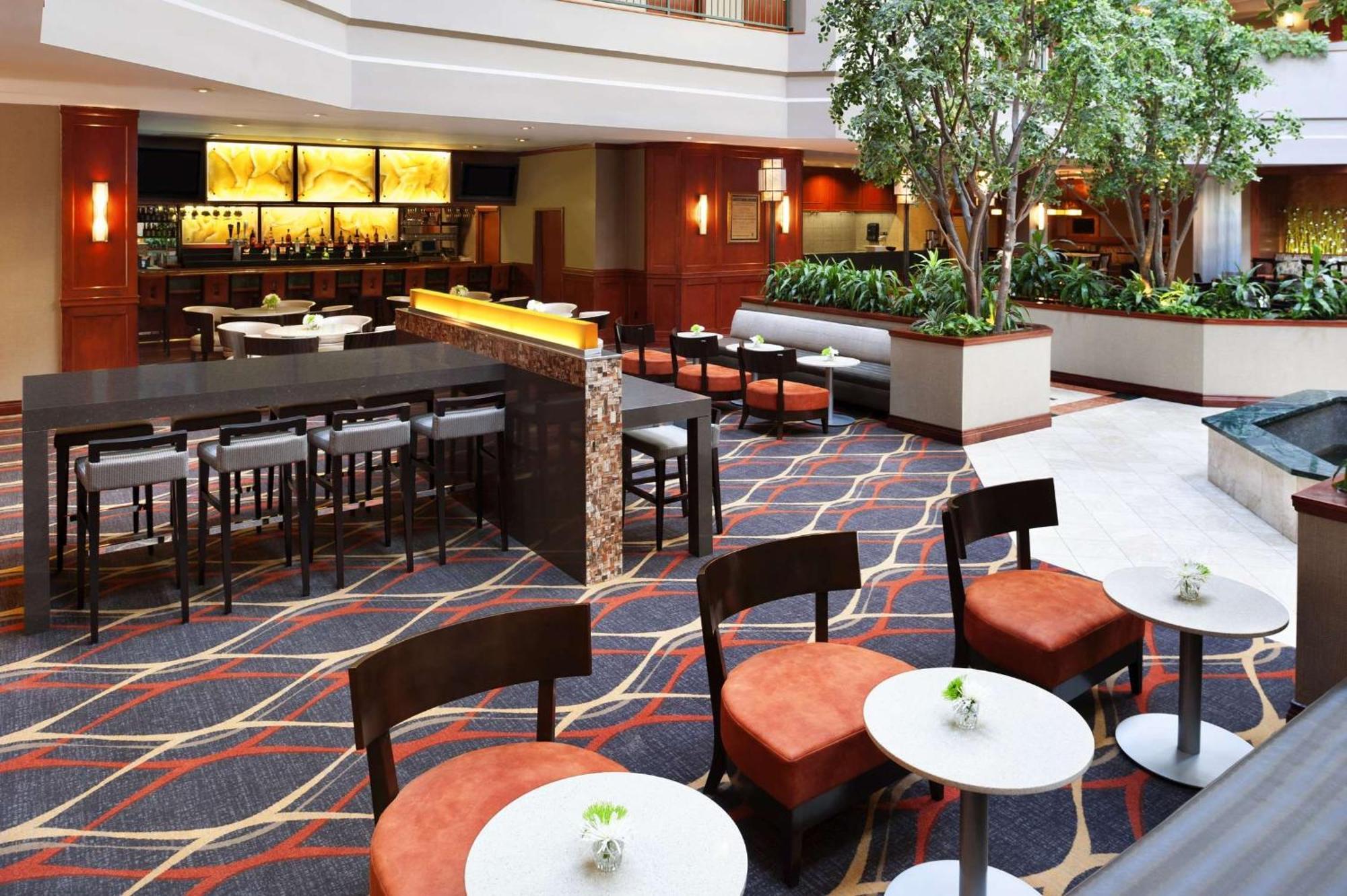 Embassy Suites By Hilton Dallas Near The Galleria Extérieur photo