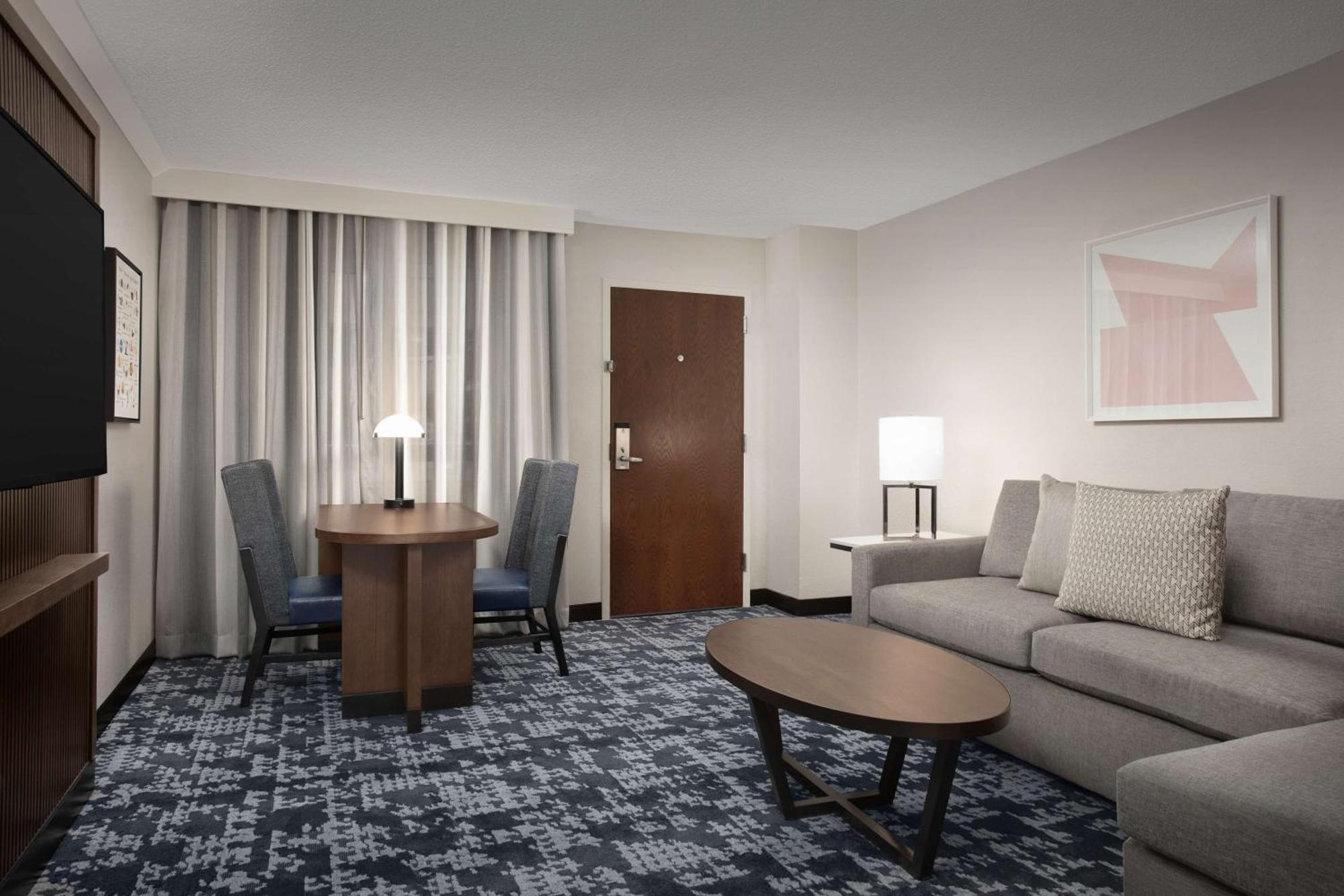 Embassy Suites By Hilton Dallas Near The Galleria Extérieur photo